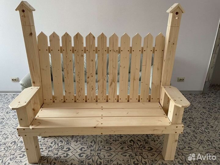 Лавка из дерева