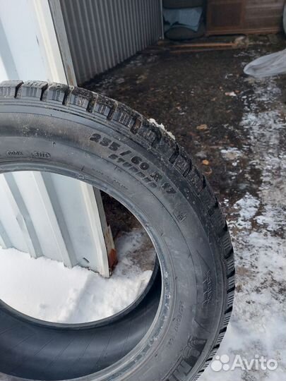 Michelin Latitude X-Ice North 235/60 R17