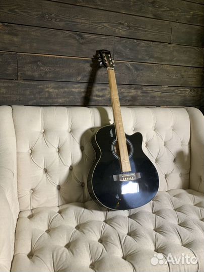 Гитара акустическая