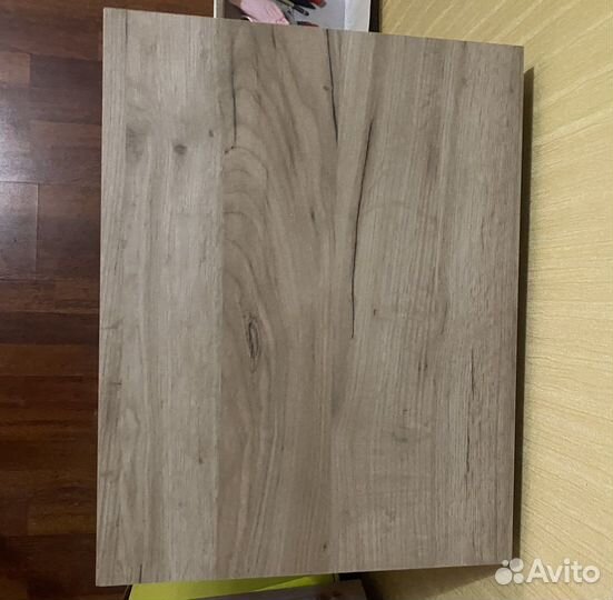 Столик туалетный с откидным зеркалом