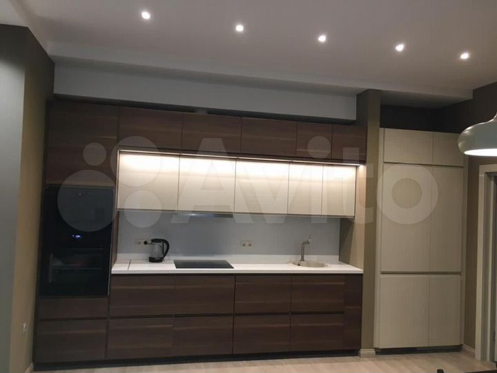 3-к. квартира, 72 м², 3/8 эт.