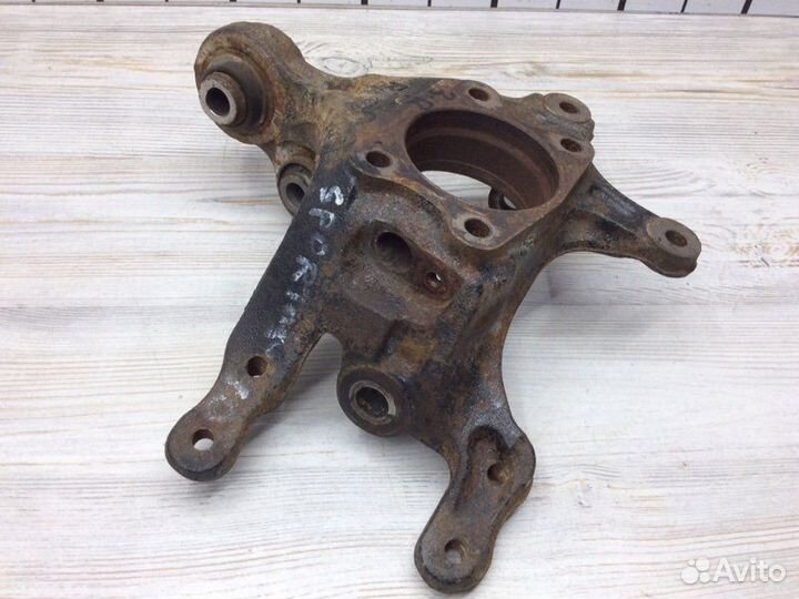 Кулак поворотный задний правый Kia Sportage SL