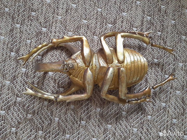 Декоративная фигура жука