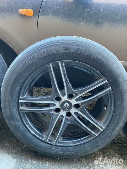 Bridgestone Dueler H/L 215/60 R17 и 215/60 R17 96H