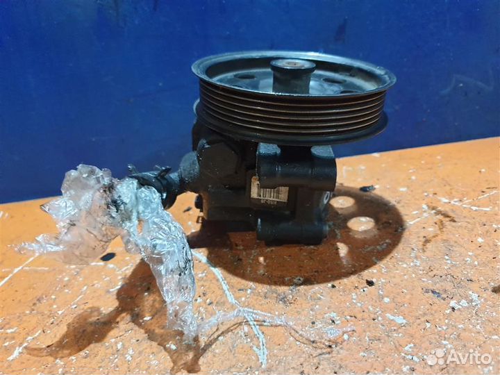 Насос Гур Ford Focus 1 1,8 2,0 Zetec 1373802