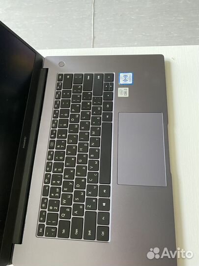 Huawei Matebook d15 i3