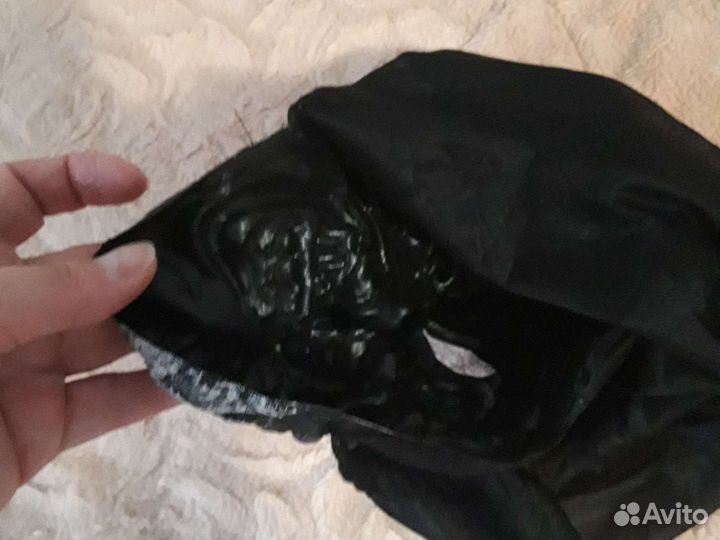 Резиновая маска на Хелоуин