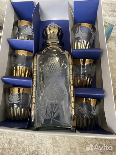 Графин с рюмками