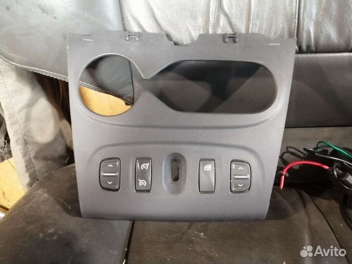 Консоль с кнопками рено логан 2
