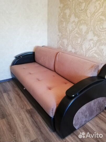 Диван