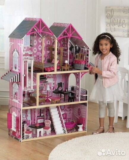 Домик кукольный