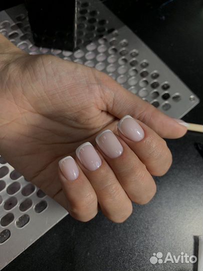 Маникюр, педикюр, наращивание