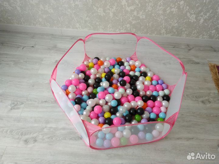 Бассейн с шариками