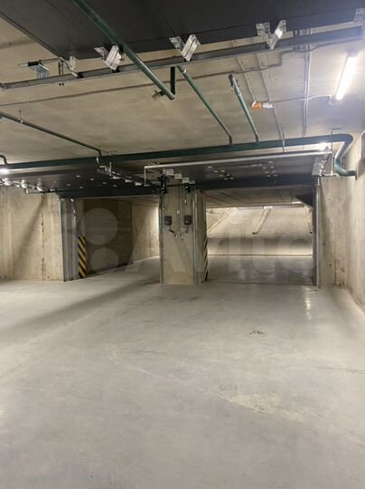 Машиноместо, 13 м²