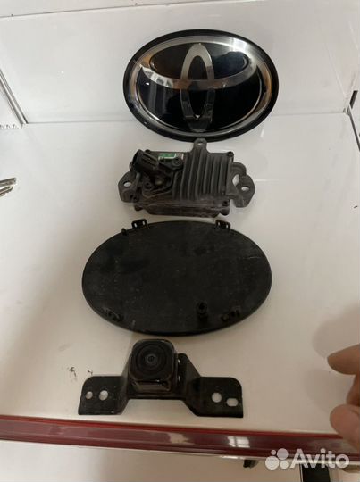 Toyota camry рестайлинг v70 v75 2021 знак камера д