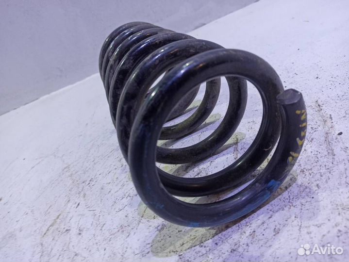 Пружина задняя Инфинити