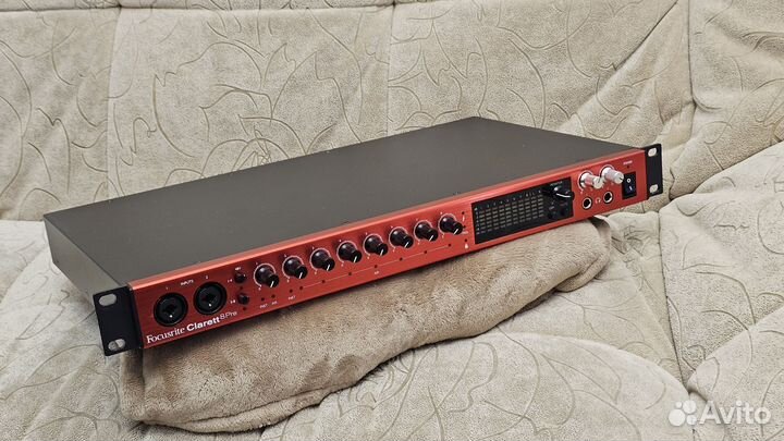 Звуковая карта Focusrite Clarett 8pre TB2