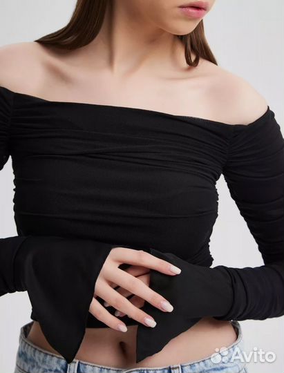 Укороченный лонгслив