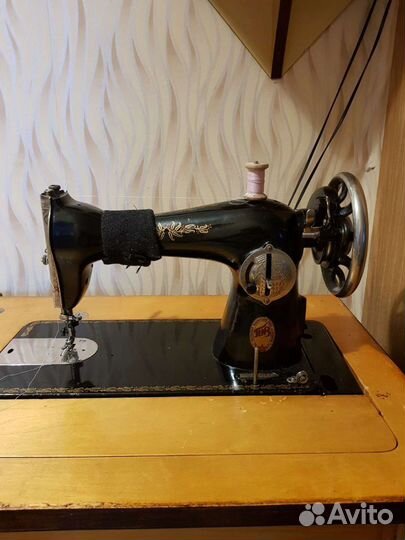 Швейная машина Подольск ножная