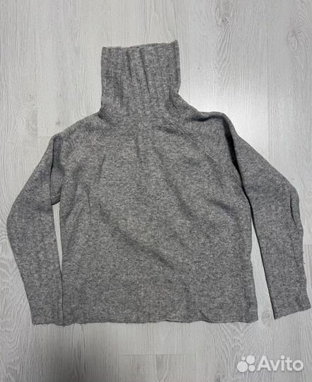 Теплый серый свитер reserved