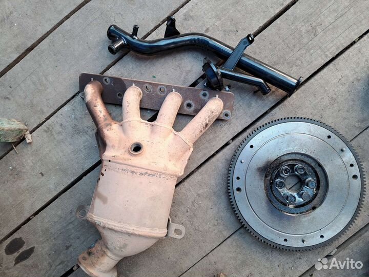 Запчасти на 126 двигатель