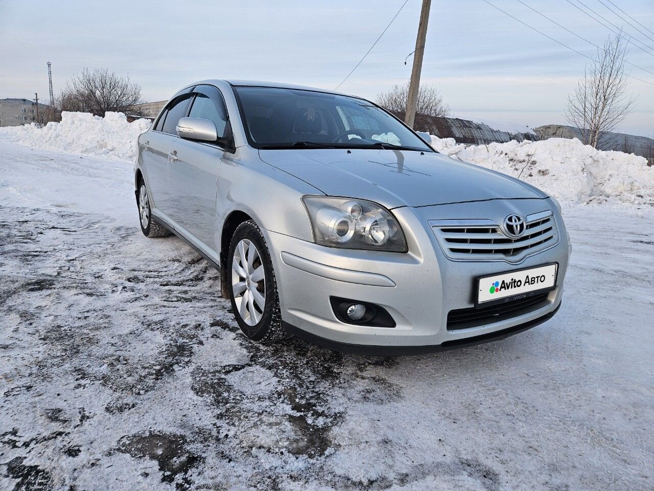 Toyota Avensis: фото владельца
