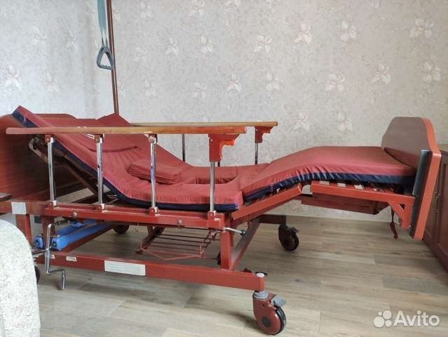 Медицинская кровать для лежачих больных Ремекс