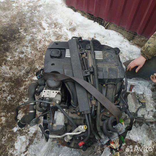 BMw e92 e93 e90 двигатель мотор двс n43b20a