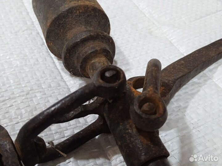 Безмен старинный