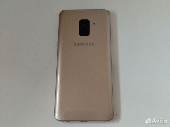 Samsung Galaxy A8 (2018), 4/32 ГБ