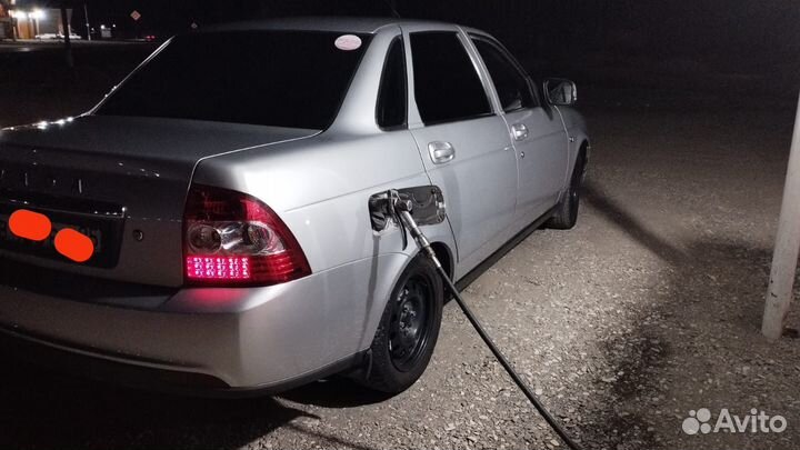 Сиденья на priora 2