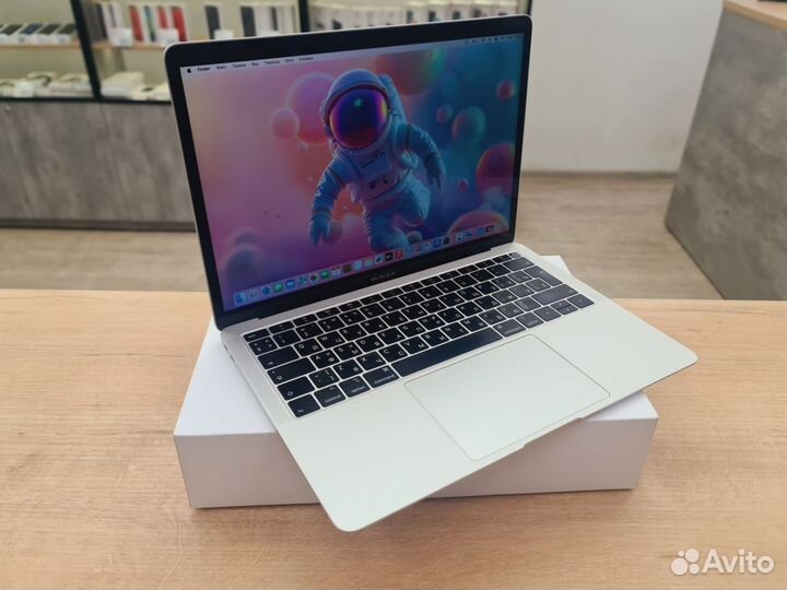 MacBook Air 13 2018/Core i5+8gb/128gb