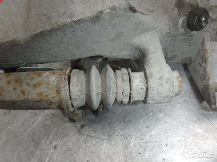 Суппорт задний правый Renault Megane K4M 2005