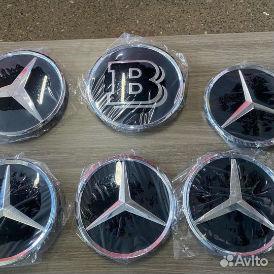 Стеклянный знак mercedes GLE GLS