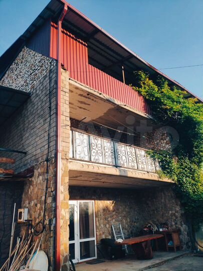 Дом 200 м² на участке 15 сот.