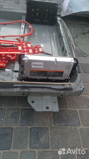 Корпус ввб Nissan leaf aze0