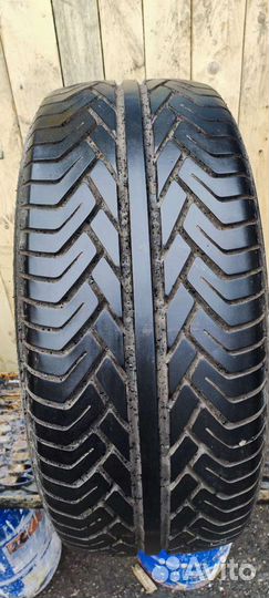 Yokohama Advan Sport V105 235/55 R17 103W