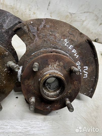 Кулак передний правый Fora a21 Estina