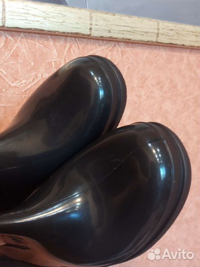 Резиновые сапоги