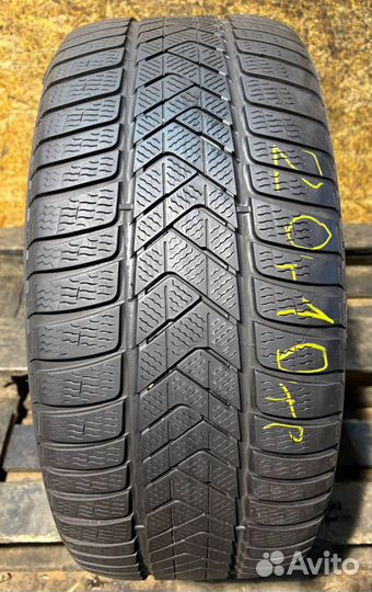Pirelli Winter Sottozero 3 275/40 R18
