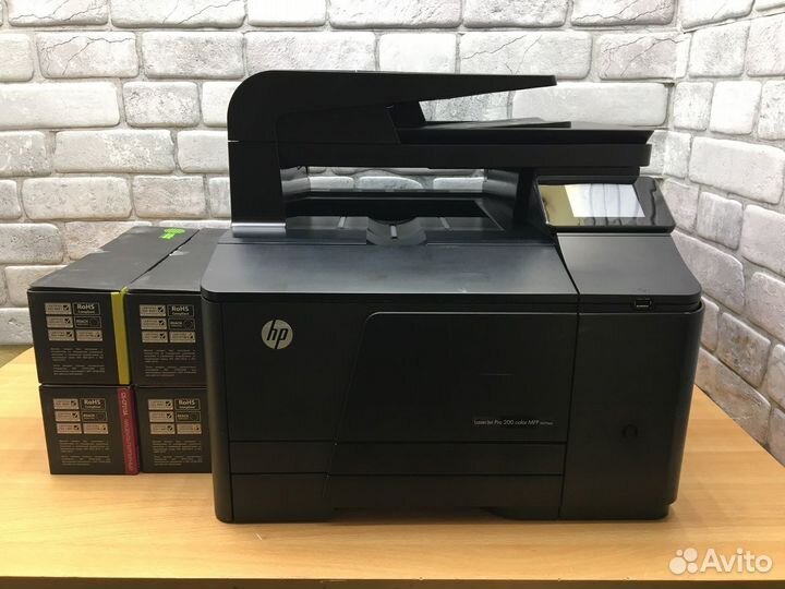 Лазерное цветное мфу HP M276nw. Новый картридж