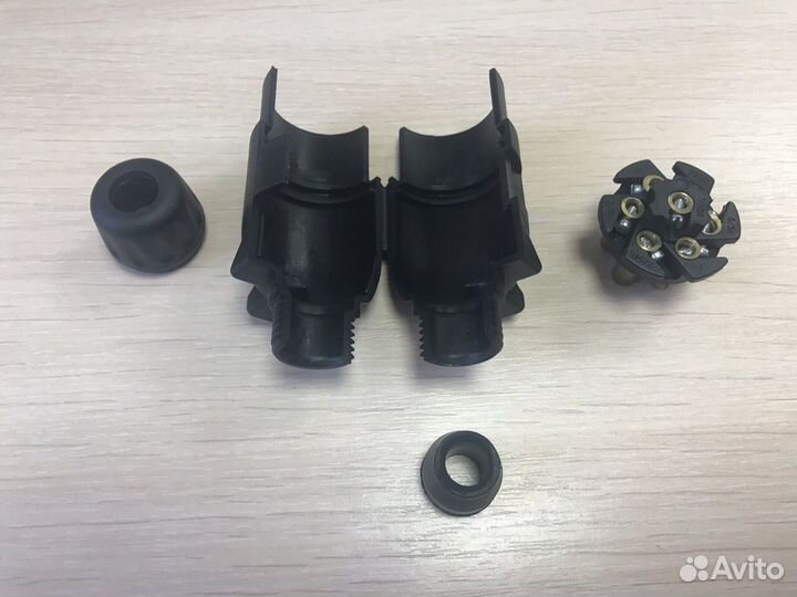 Вилка для прицепа 7 контактная, пластмасcовая