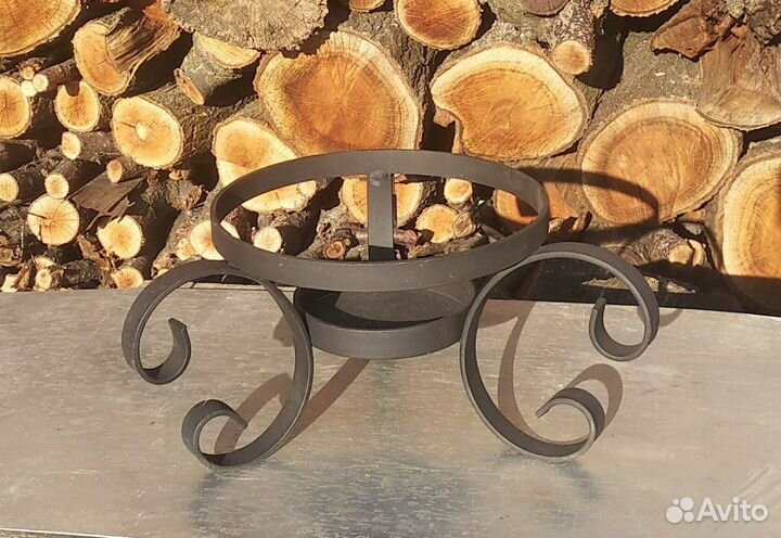 Тренога подставка под садж