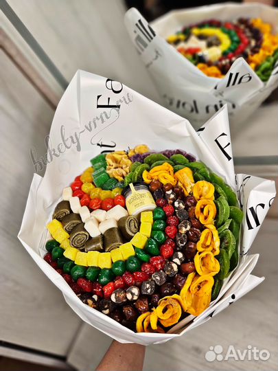 Букет из сухофруктов и орехов / съедобный букет