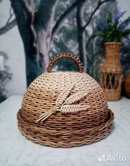 Плетеная хлебница