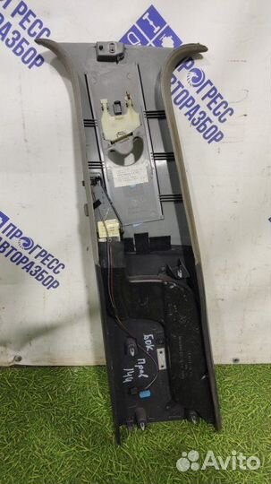 Обшивка стойки Volkswagen Touareg кроссовер 3.2 V6