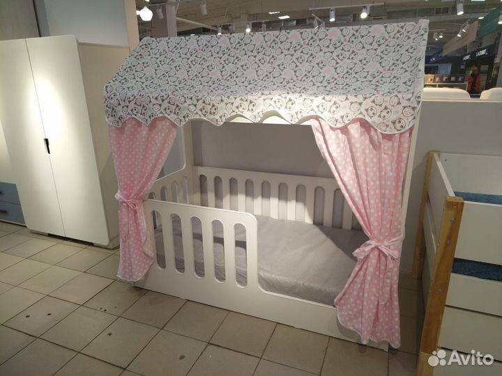 Детская кровать домик