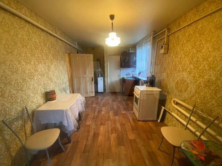 4-к. квартира, 74 м², 1/1 эт.