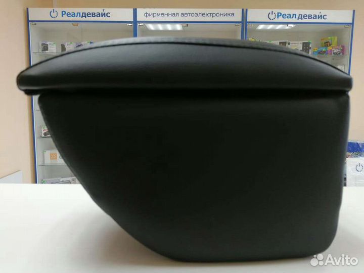 Подлокотник на Kia Ceed с 2007