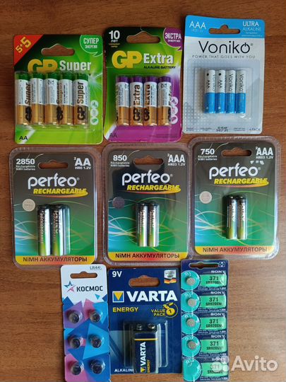 Аккумуляторные батарейки / Алкалиновые / В часы